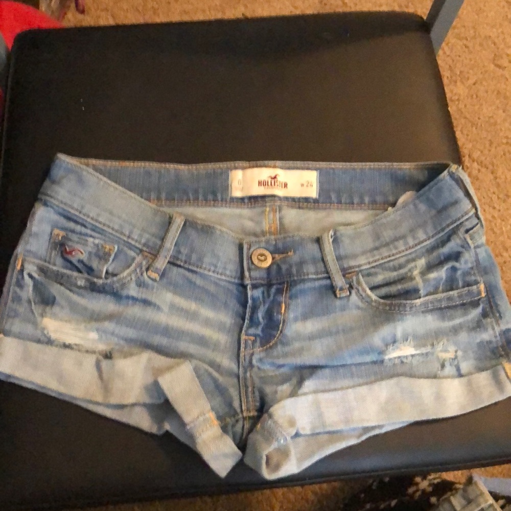 Hollister shorts size 0 or 24